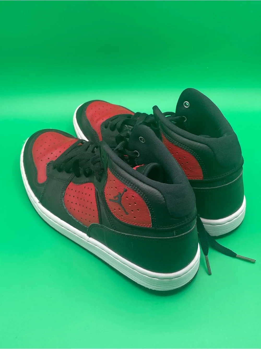 Jordan B'Loyal Black White Red